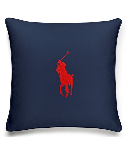 Coussin Bleu Marine Pony Rouge d'Europe débarque