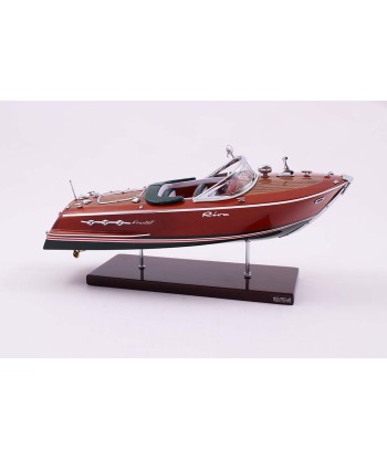 Maquette Riva Ariston 25cm ouvre sa boutique