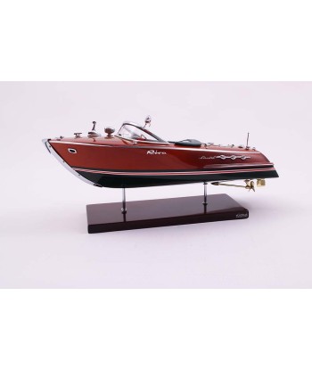 Maquette Riva Ariston 25cm ouvre sa boutique