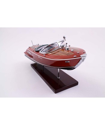 Maquette Riva Ariston 25cm ouvre sa boutique