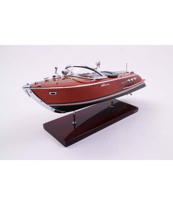 Maquette Riva Ariston 25cm ouvre sa boutique